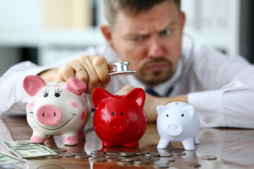 ¿Cómo financiar tu residencia sin morir en el intento?