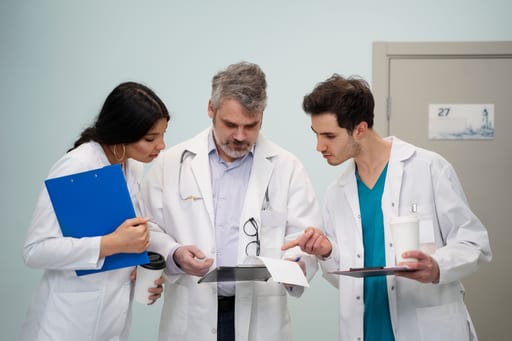 La Universidad del Valle abre convocatoria para sus especialidades médicas, ¡conoce aquí los detalles de este proceso de admisión!