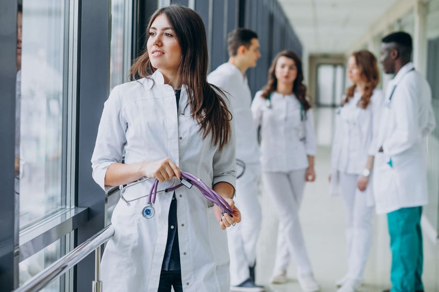 Convocatoria para especialidades médicas en la Javeriana Bogotá 2026: inscripciones, examen y requisitos de admisión