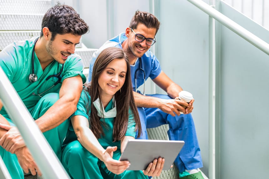 Convocatoria FUCS 2026: así será el proceso de admisión a especialidades médicas